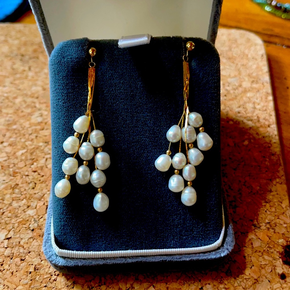 Natural pearls- dangle - gold earrings